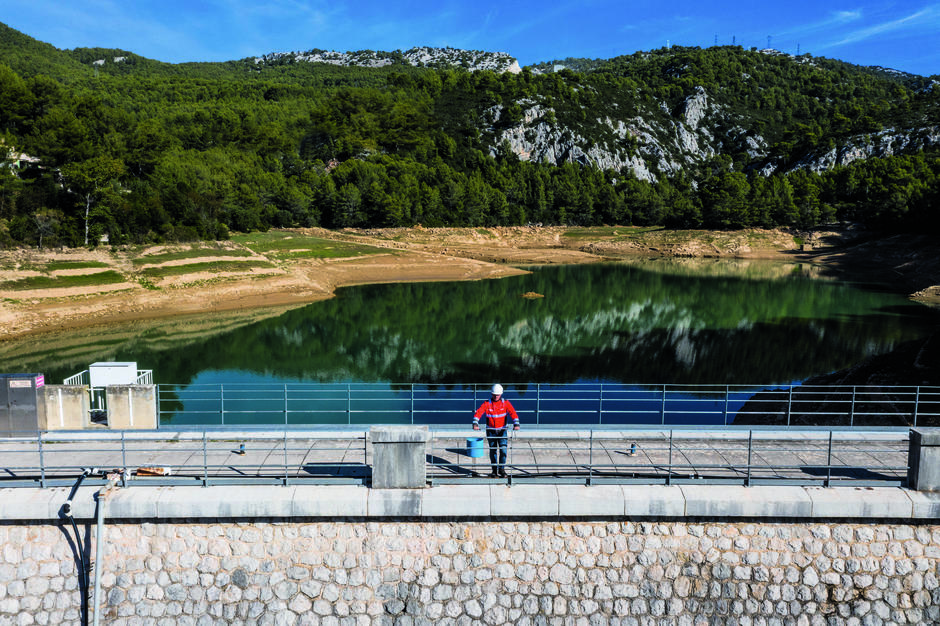 Veolia water treatment in Dardennes, Planet magazine